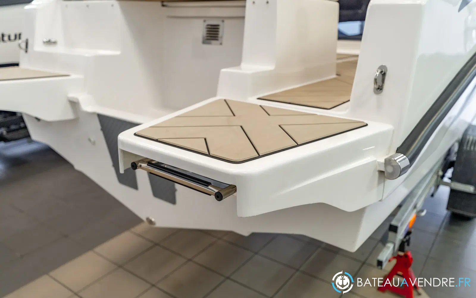 slider 17 Trident Marine 640 SUNDECK