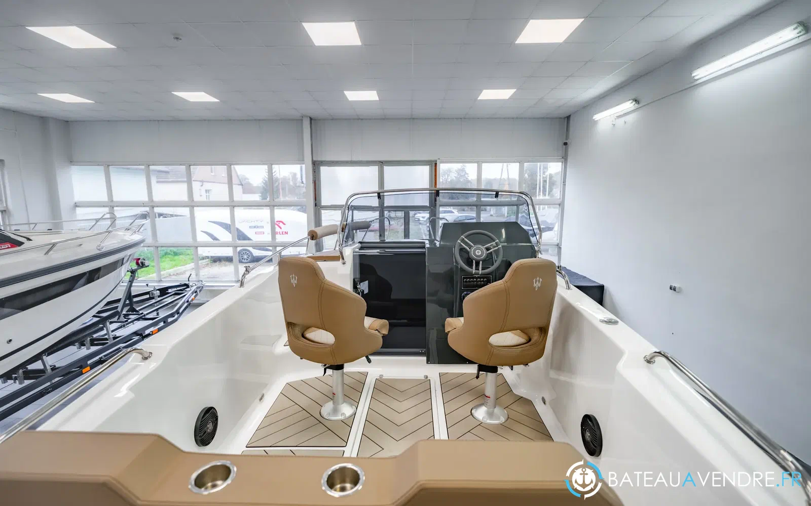 slider 25 Trident Marine 640 SUNDECK