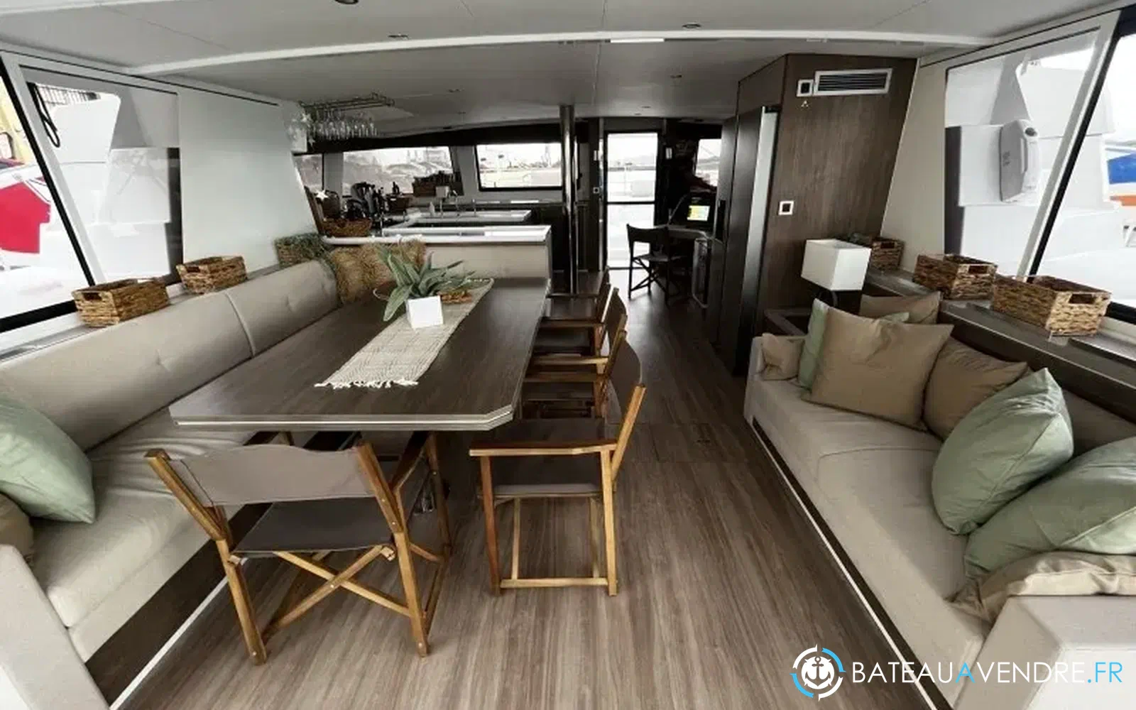 slider 4 Bali Catamarans Bali 5.4