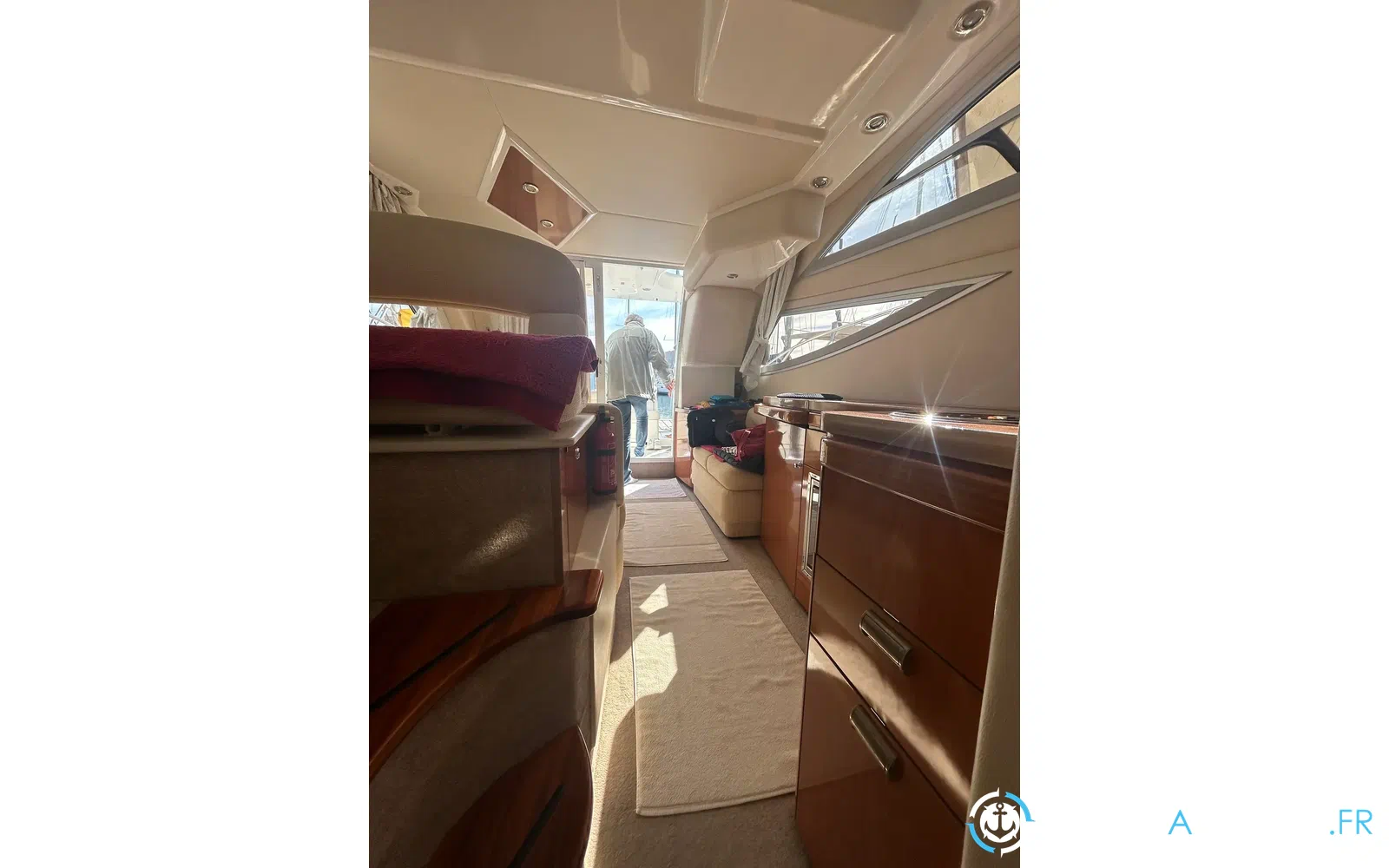 slider 16 Sealine F 34