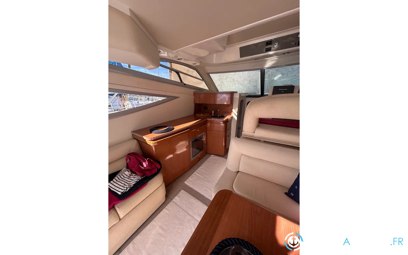 slider 18 Sealine F 34