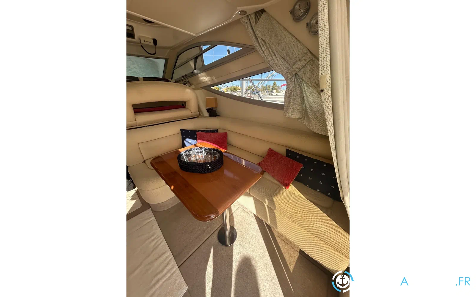 slider 23 Sealine F 34