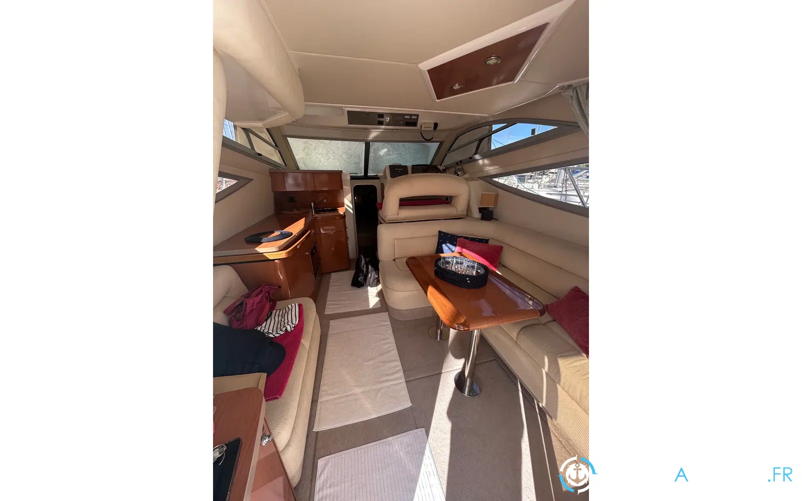 slider 25 Sealine F 34