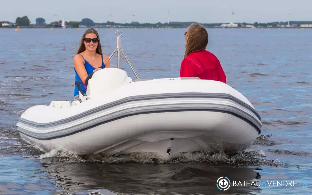Zodiac Yachtline  photo de présentation