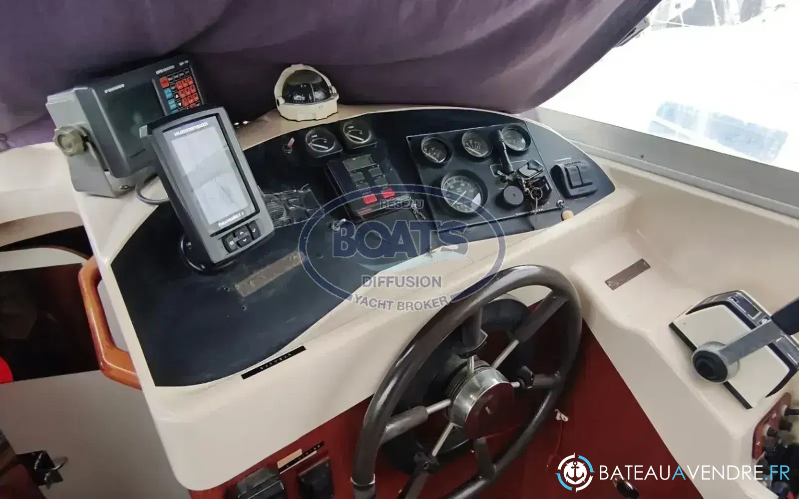 slider 11 Beneteau Antares 8