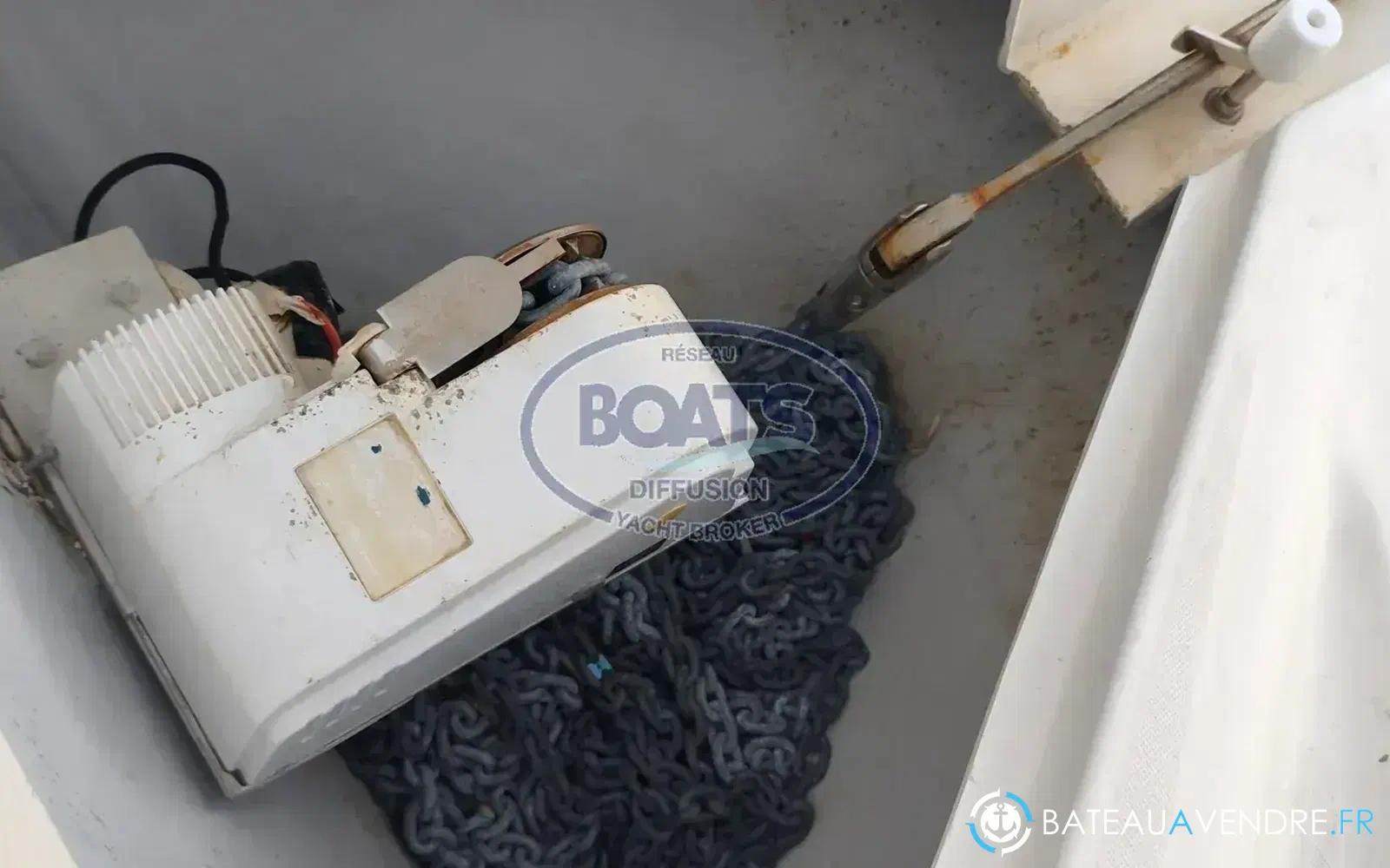 slider 12 Beneteau Antares 8