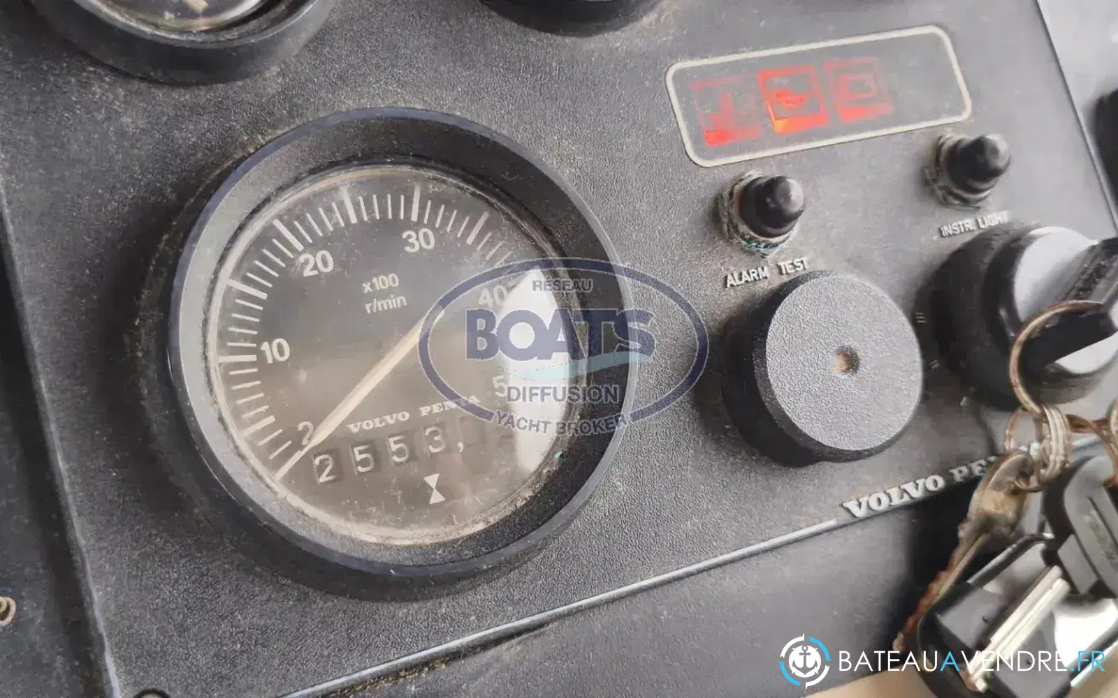 slider 14 Beneteau Antares 8