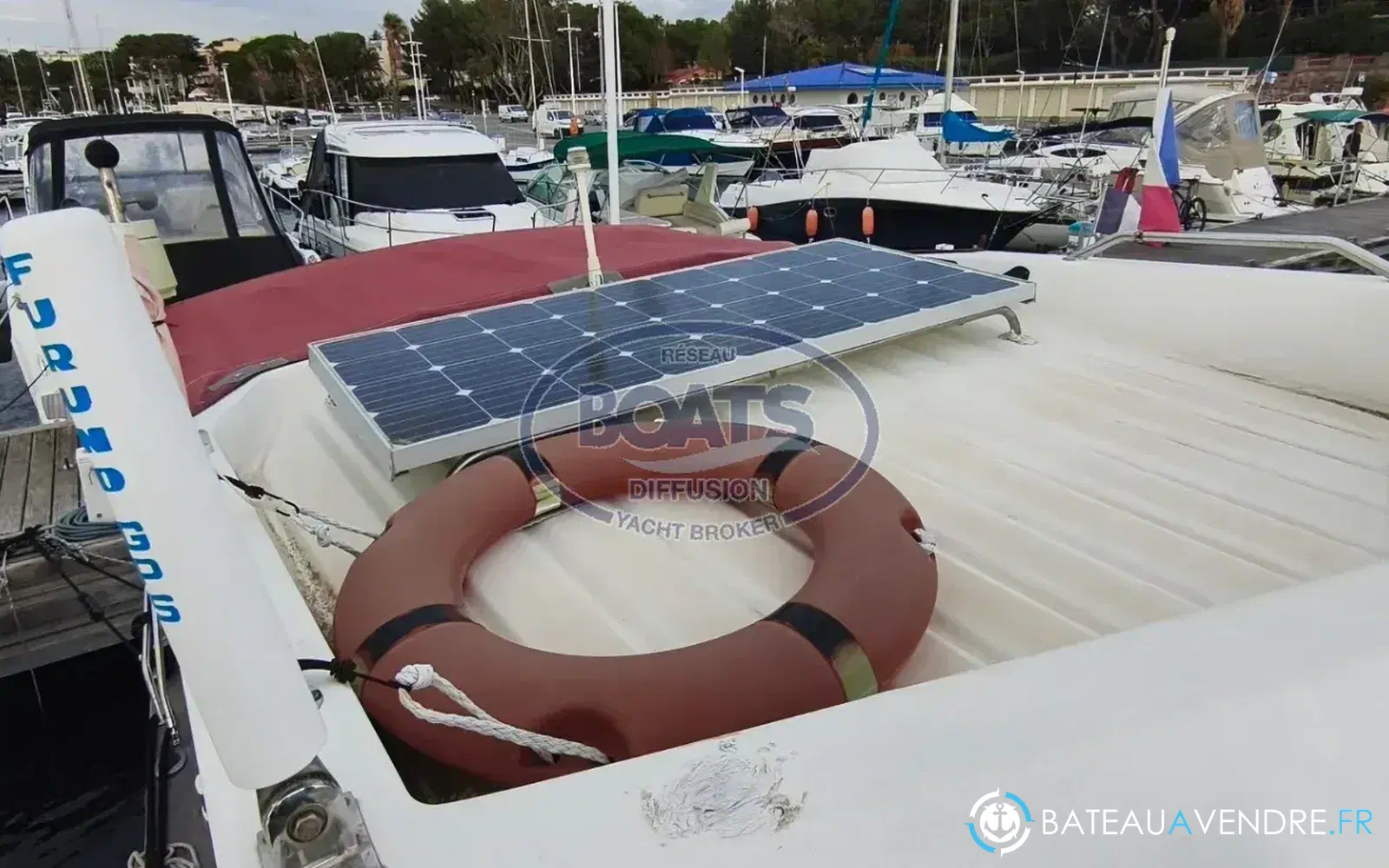 slider 6 Beneteau Antares 8