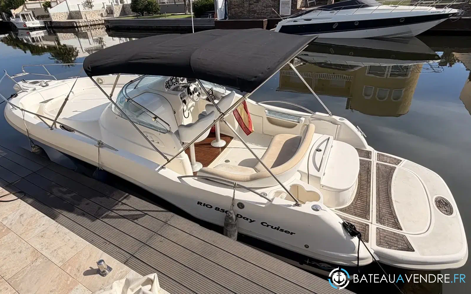 slider 2 Rio 850 Day Cruiser