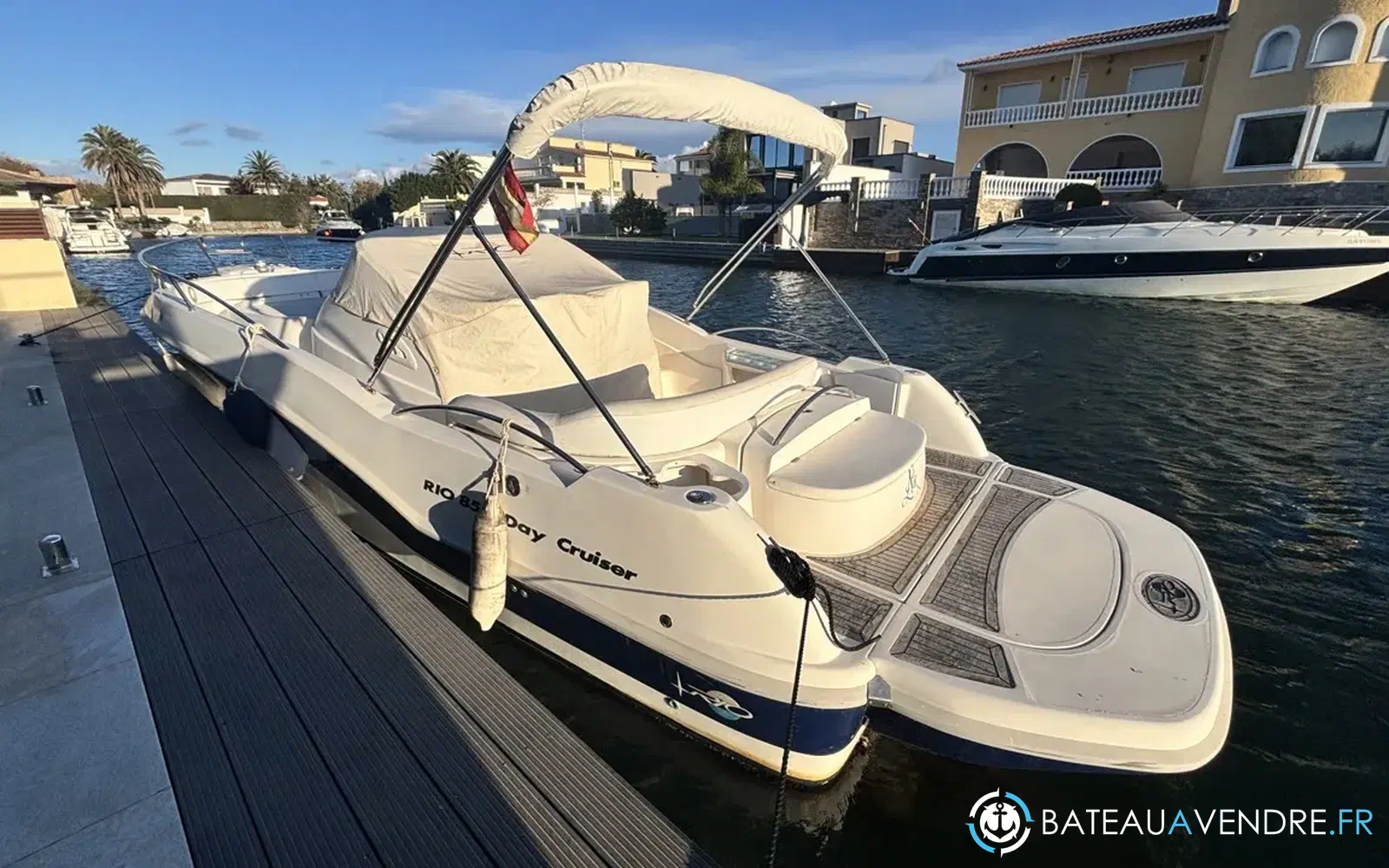 slider 32 Rio 850 Day Cruiser