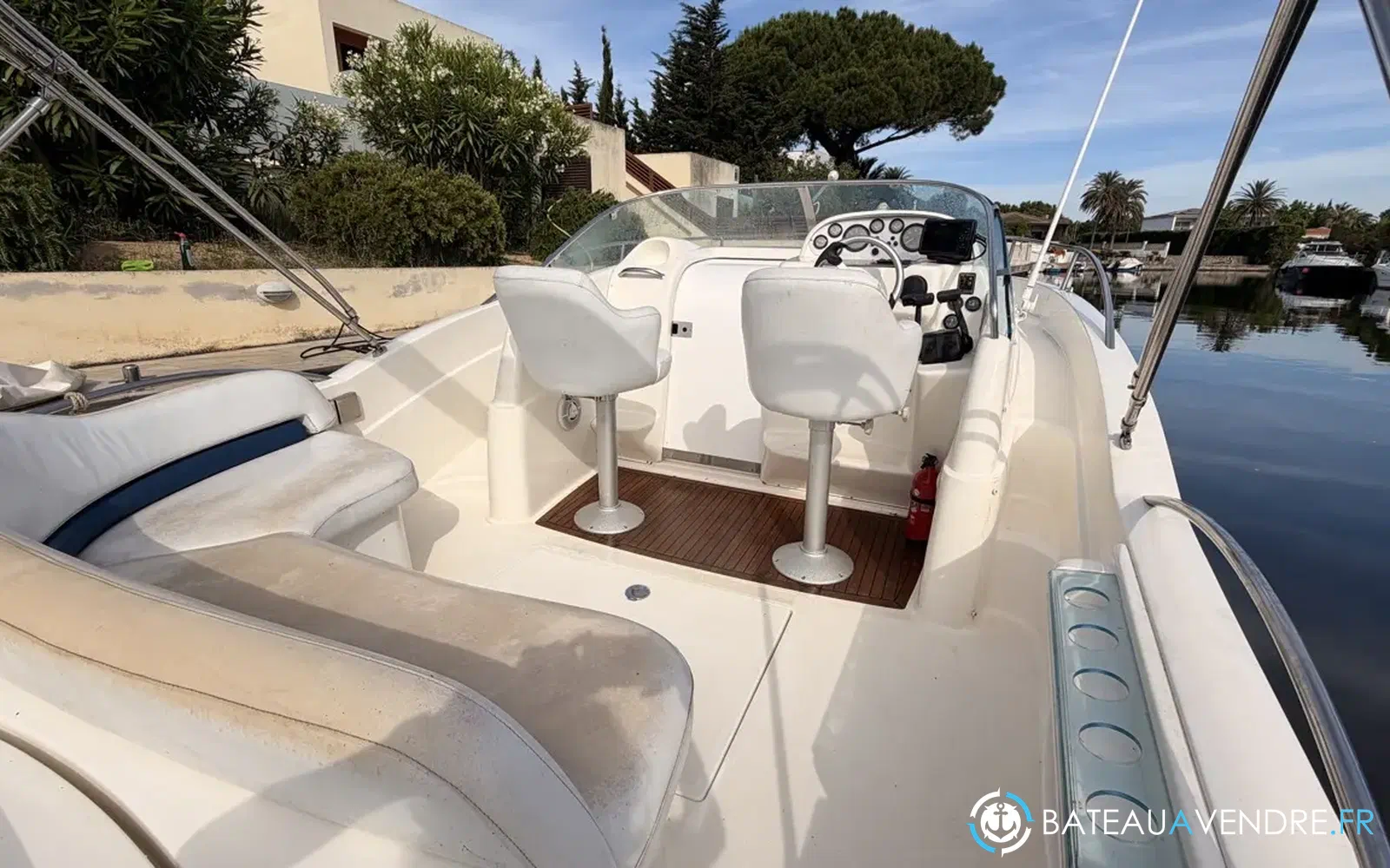 slider 7 Rio 850 Day Cruiser