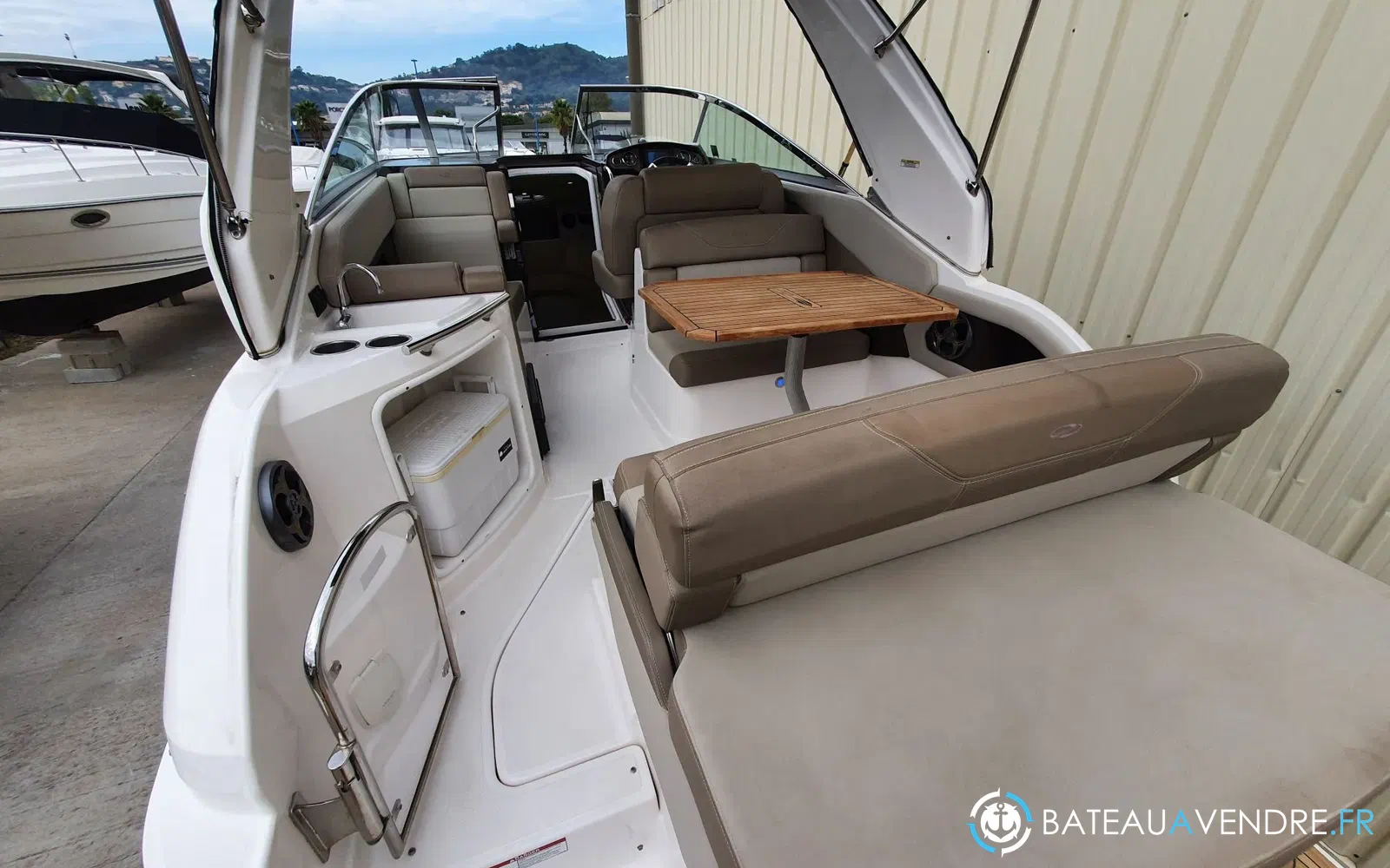 slider 6 Regal 28 Express