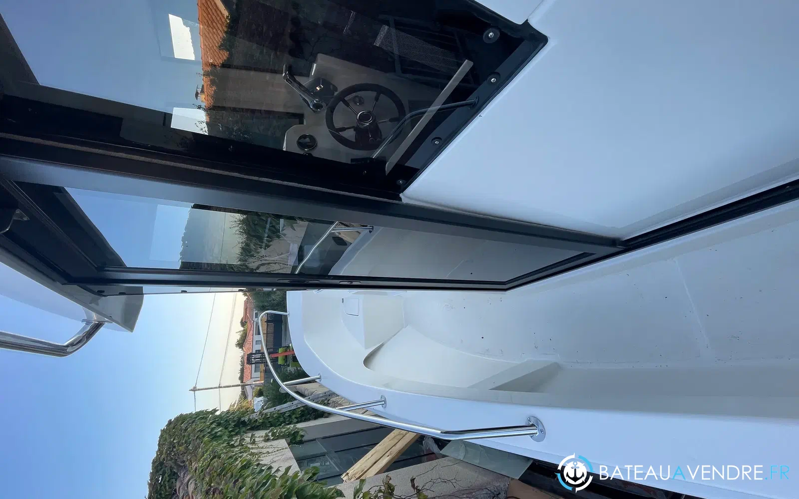 slider 5 Sabor 600 Cabin
