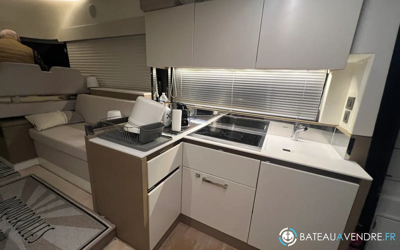 slider 2 Prestige Yachts 460 Fly