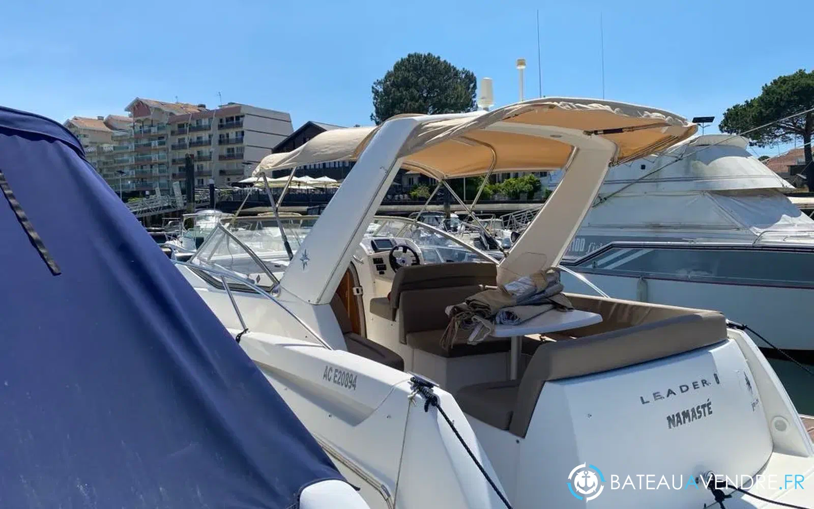 slider 21 Jeanneau Leader 8 Premiere