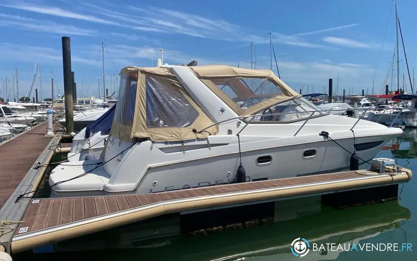 slider 23 Jeanneau Leader 8 Premiere