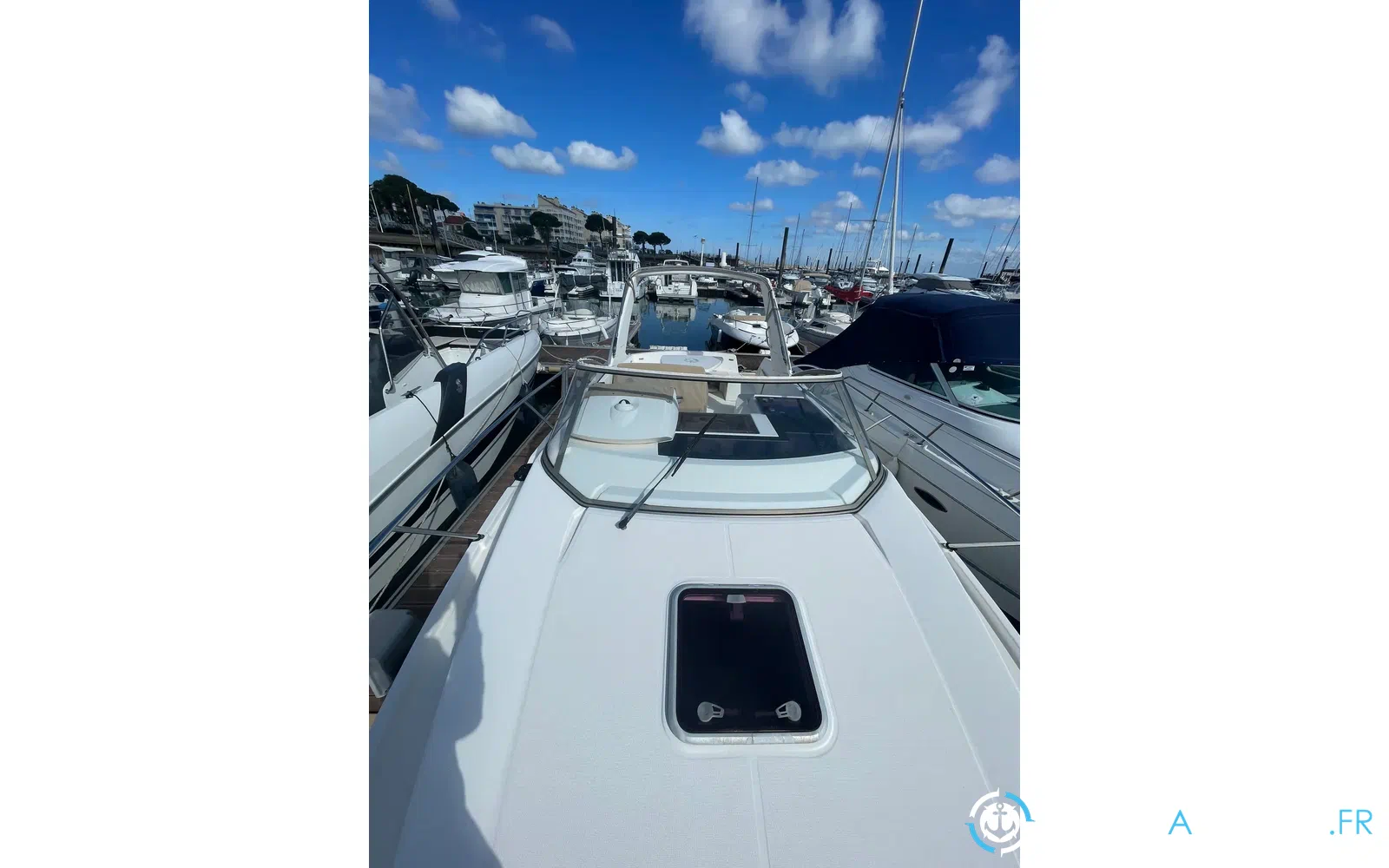 slider 35 Jeanneau Leader 8 Premiere