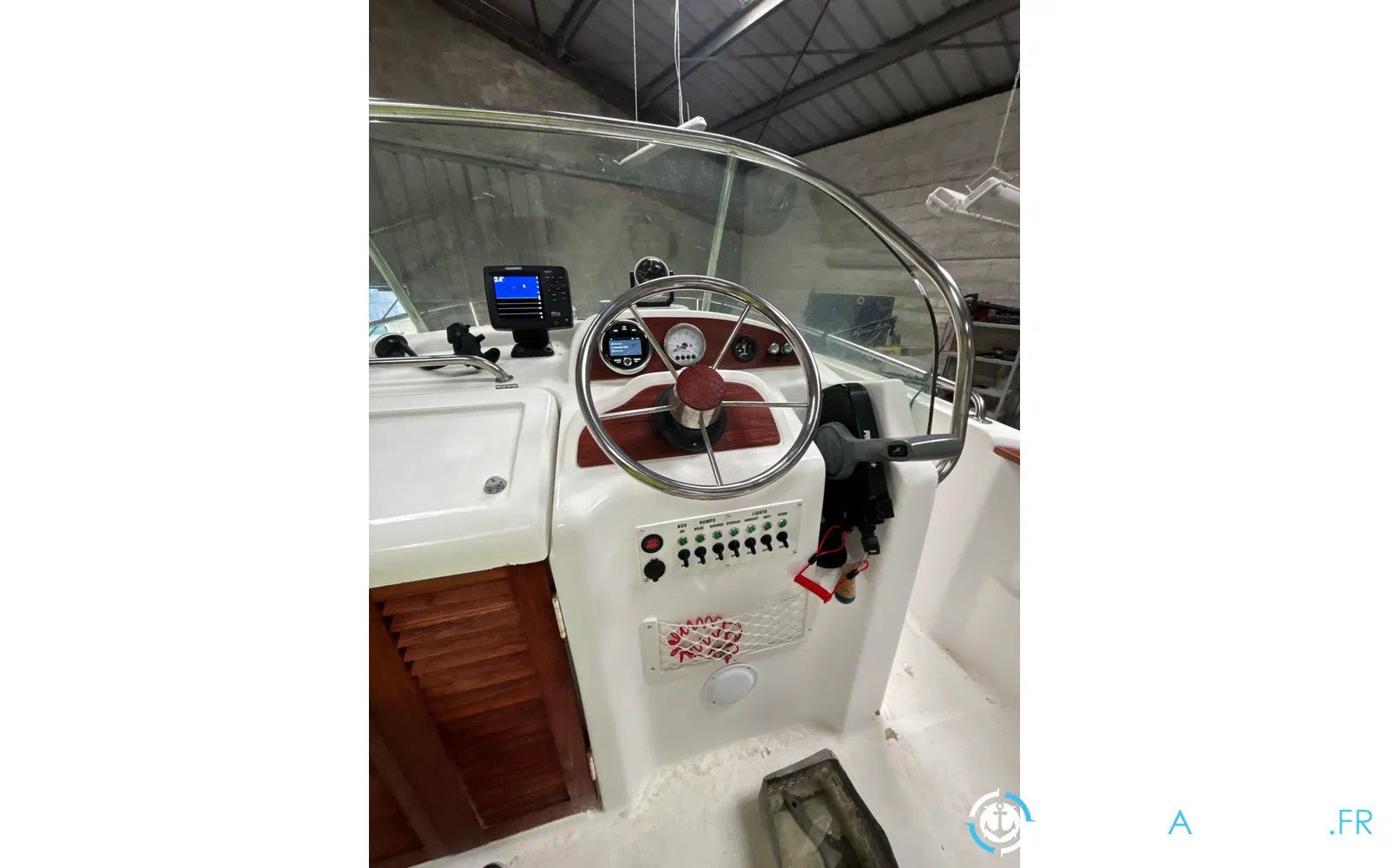 slider 1 Jeanneau Cap Camarat 625