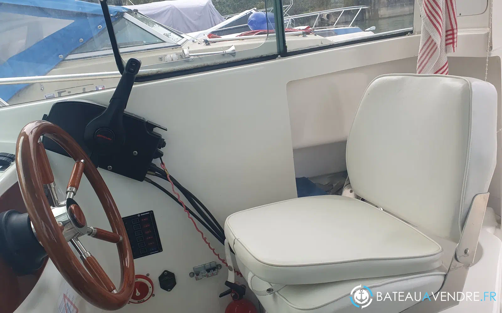 slider 21 Jeanneau Merry Fisher 625