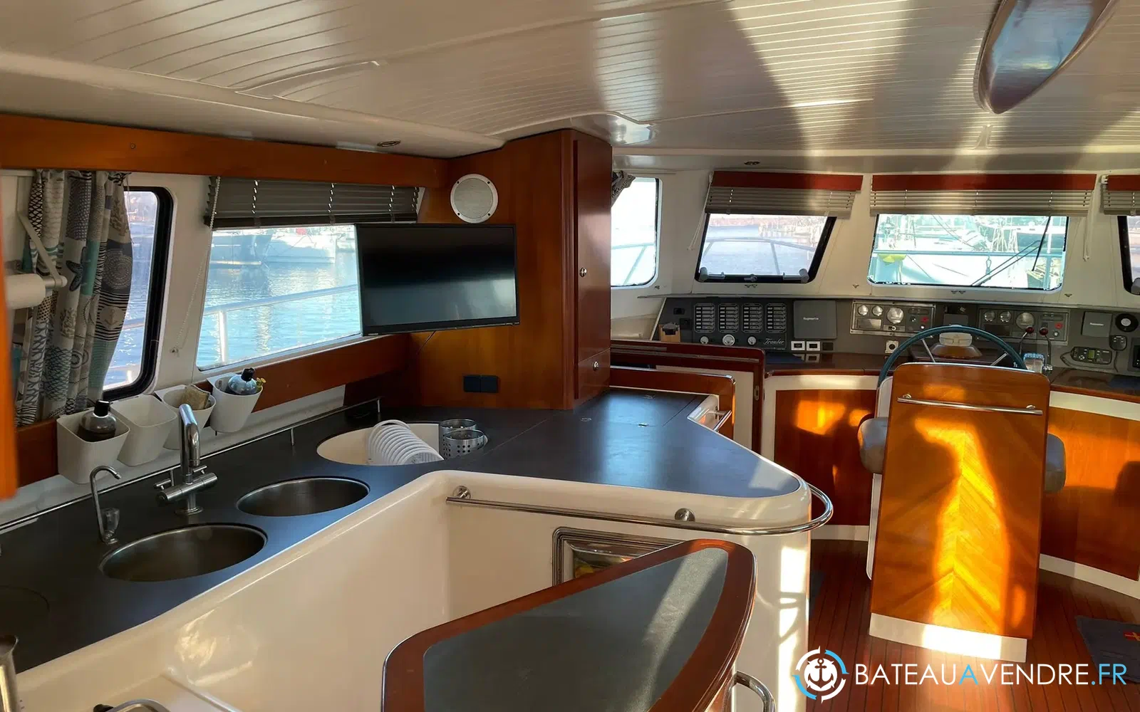 slider 6 Catamaran MARYLAND. 37