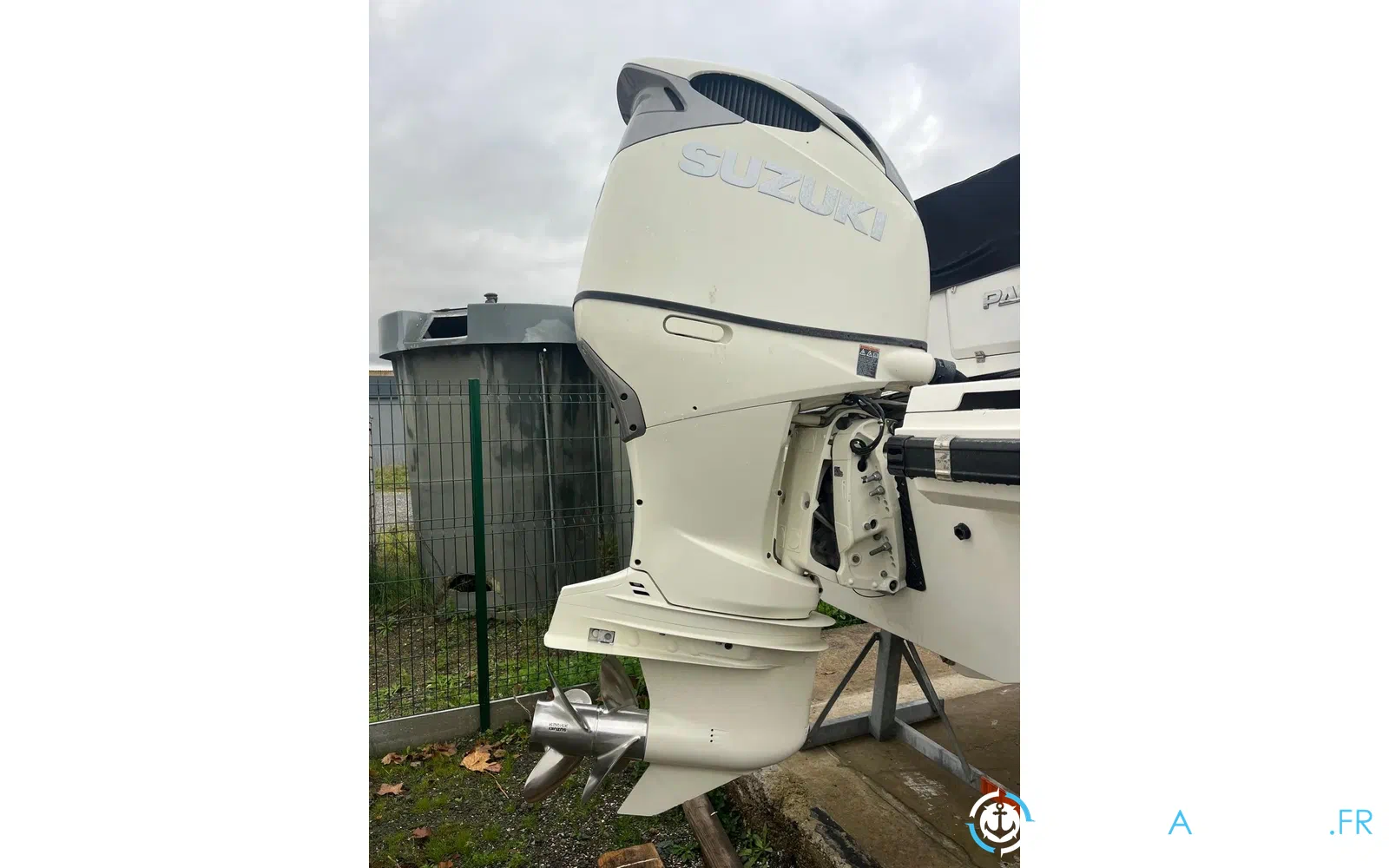slider 3 Parker 800 Cruiser