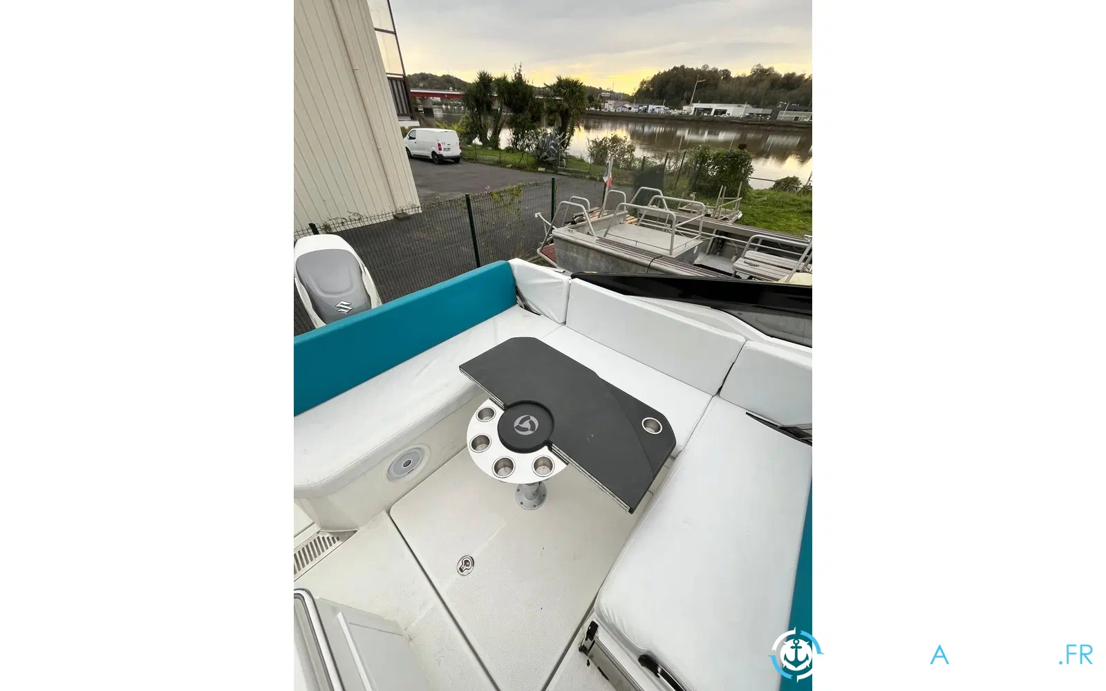 slider 8 Parker 800 Cruiser