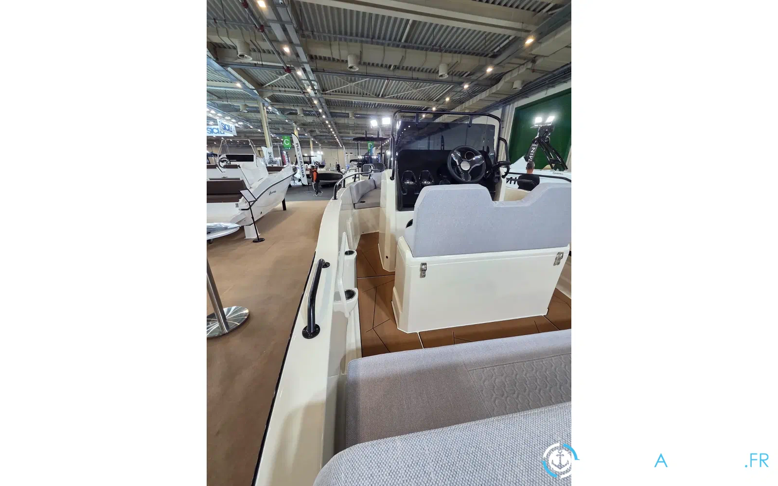 slider 8 Nireus Boats Spirit 53