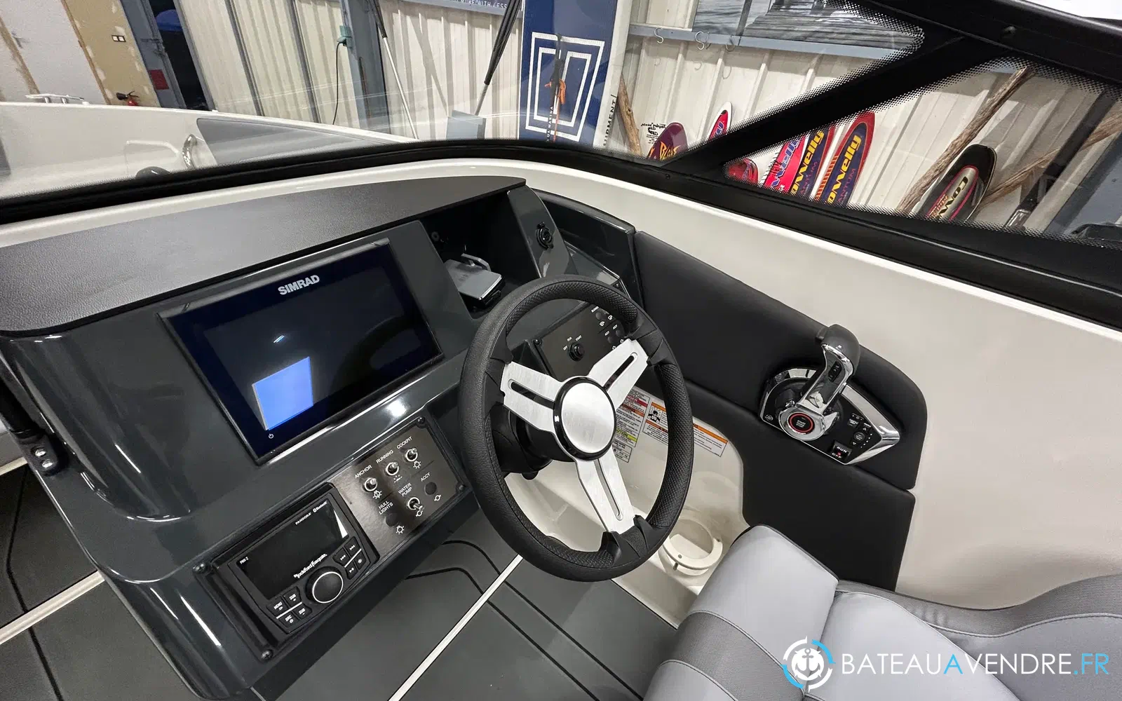 slider 3 Bayliner V20