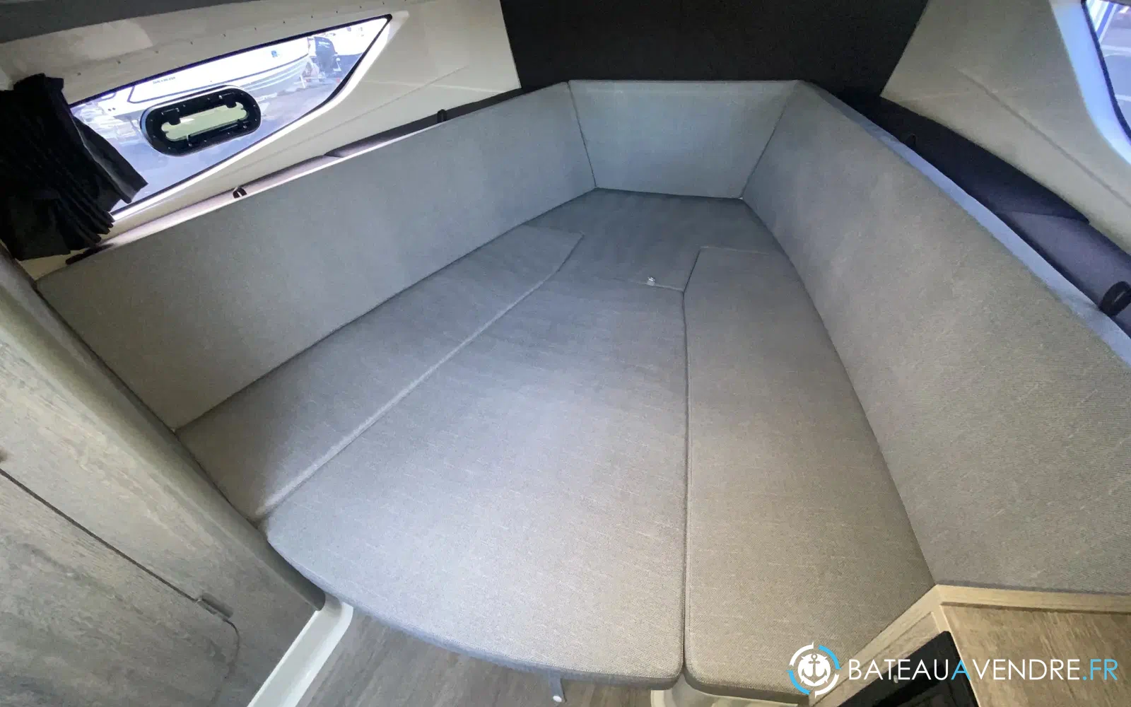 slider 8 Quicksilver Activ 875 Sundeck
