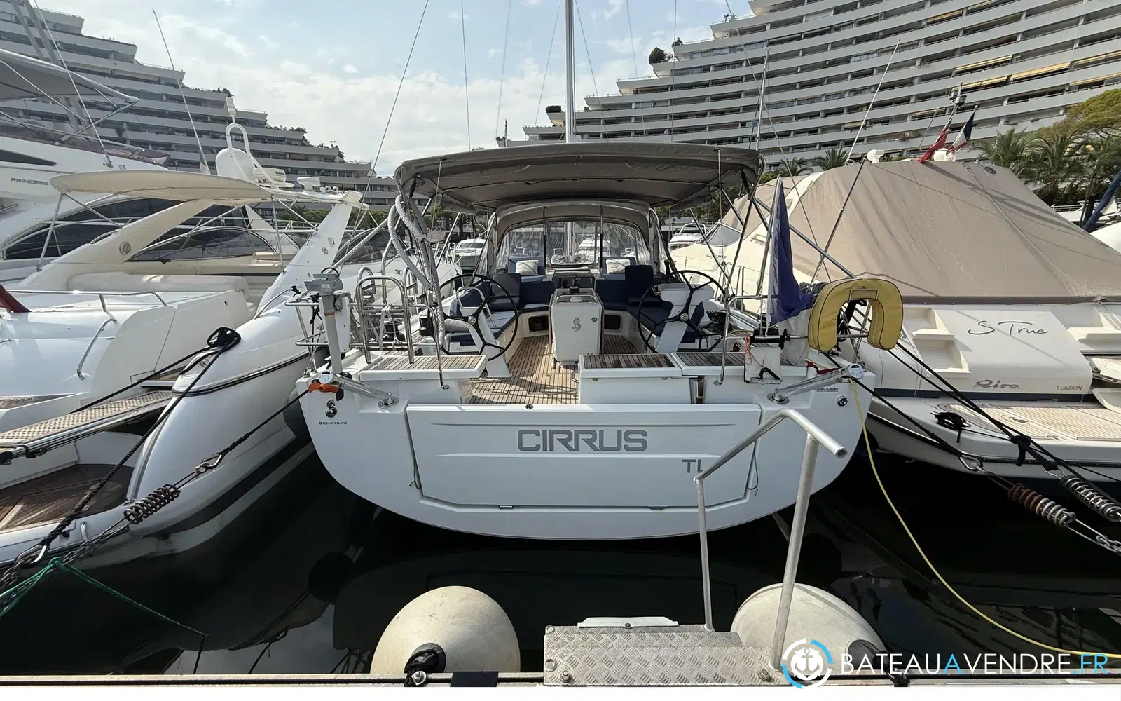 slider 0 Beneteau Oceanis 51.1