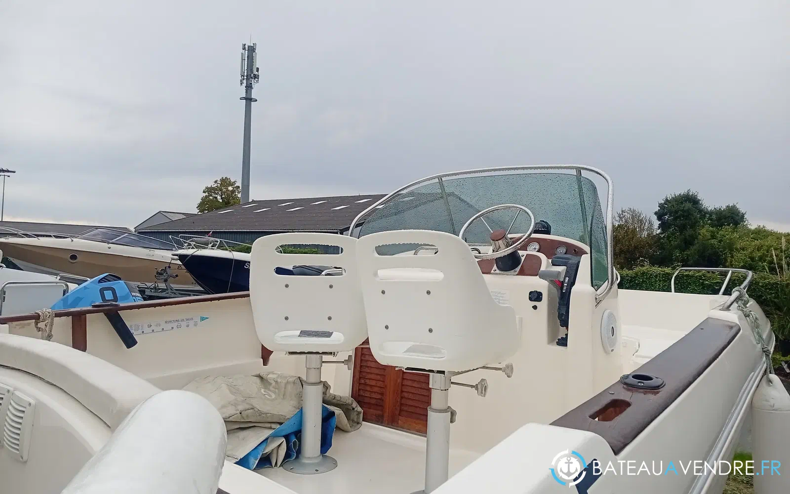 slider 1 Jeanneau Cap Camarat 625