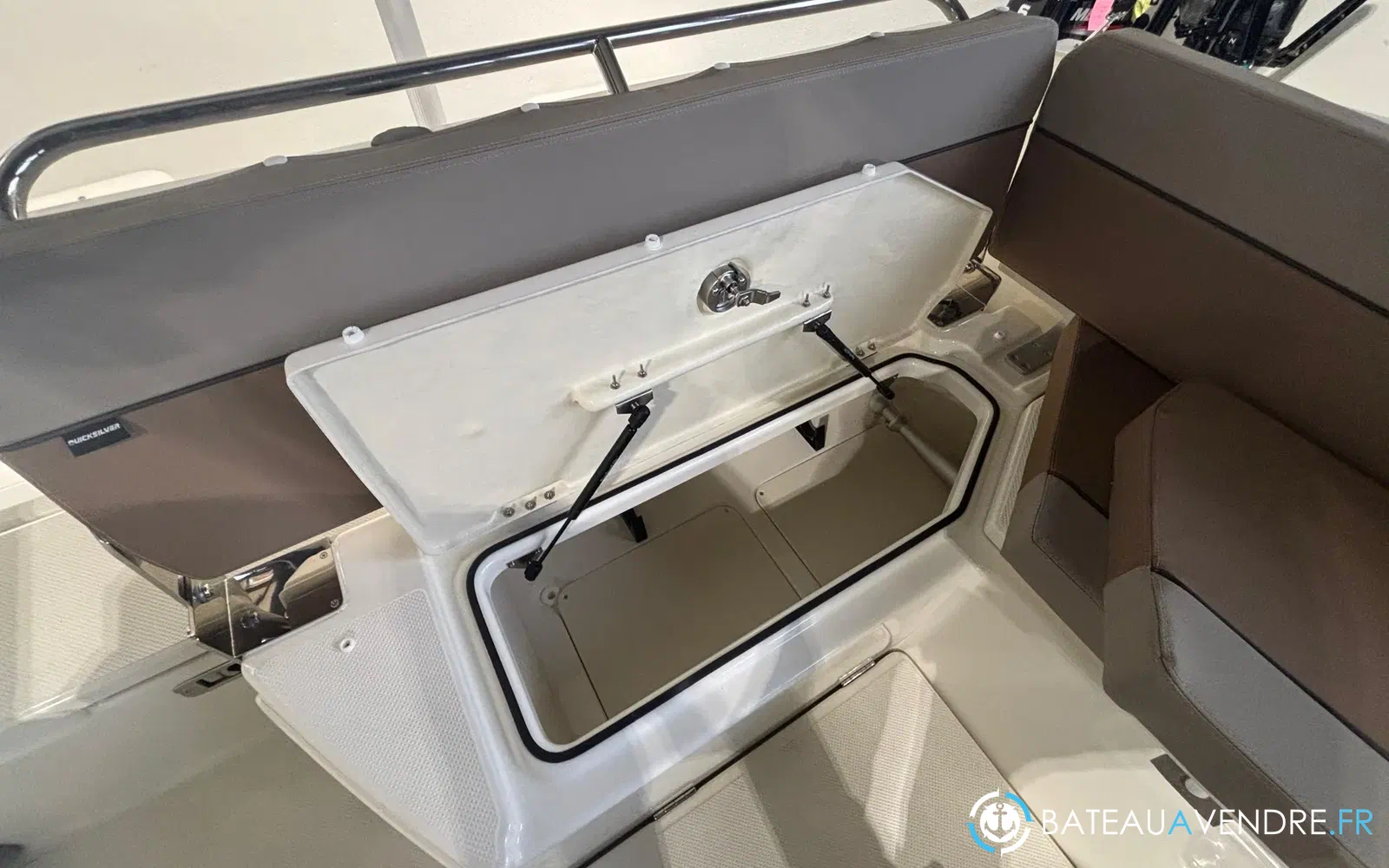 slider 23 Quicksilver Activ 755 Cruiser