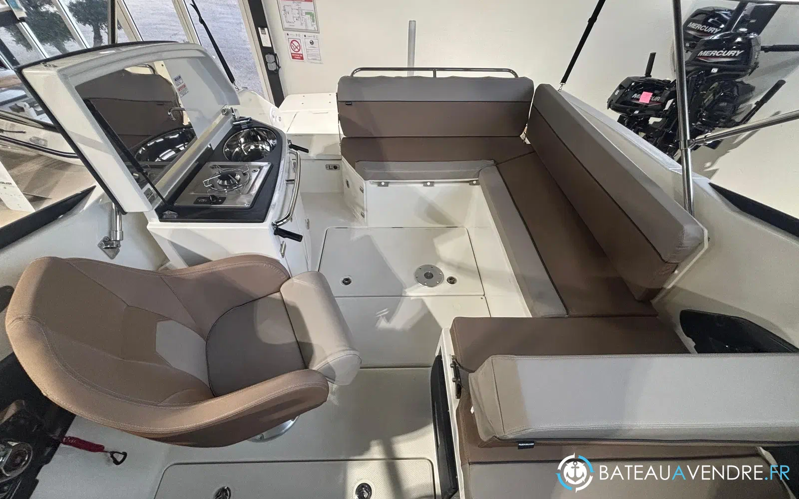 slider 6 Quicksilver Activ 755 Cruiser