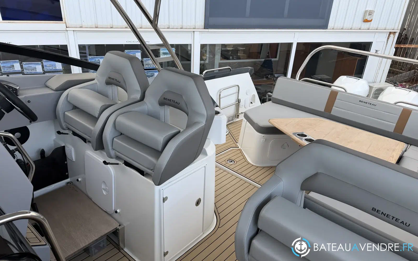 slider 6 Beneteau Flyer 10