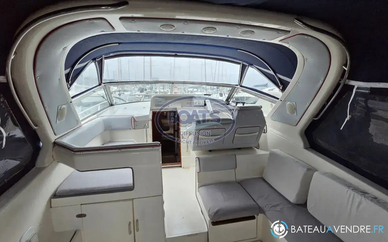 slider 4 Sealine 328 Sovereign