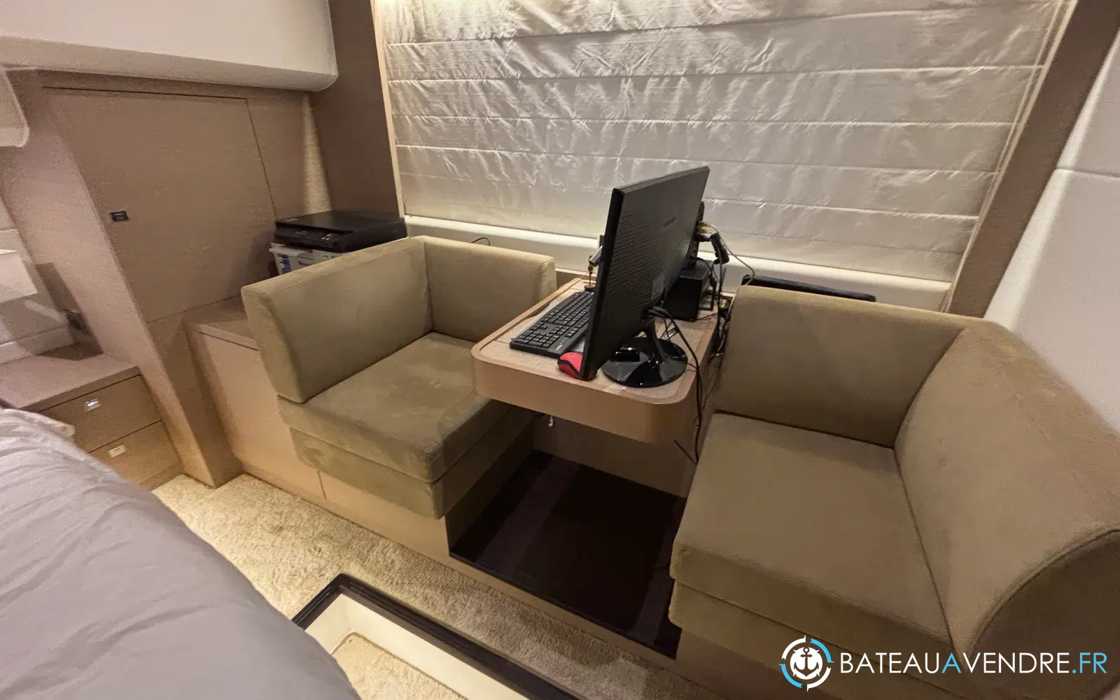 slider 13 Jeanneau Prestige 560