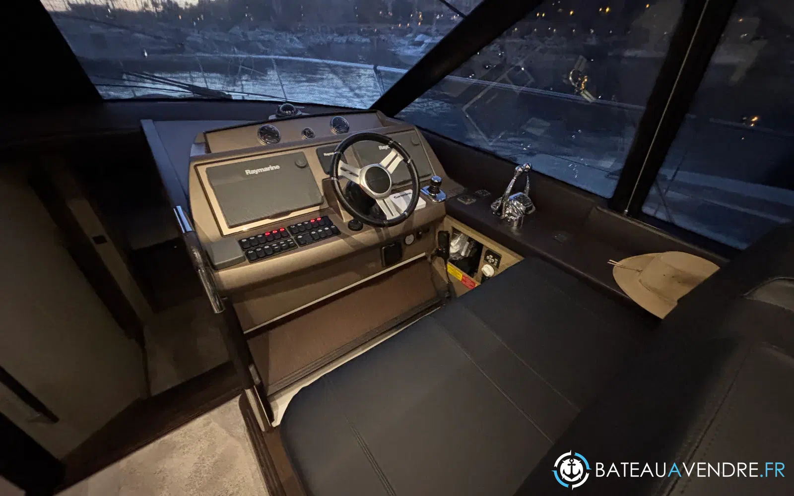 slider 17 Jeanneau Prestige 560