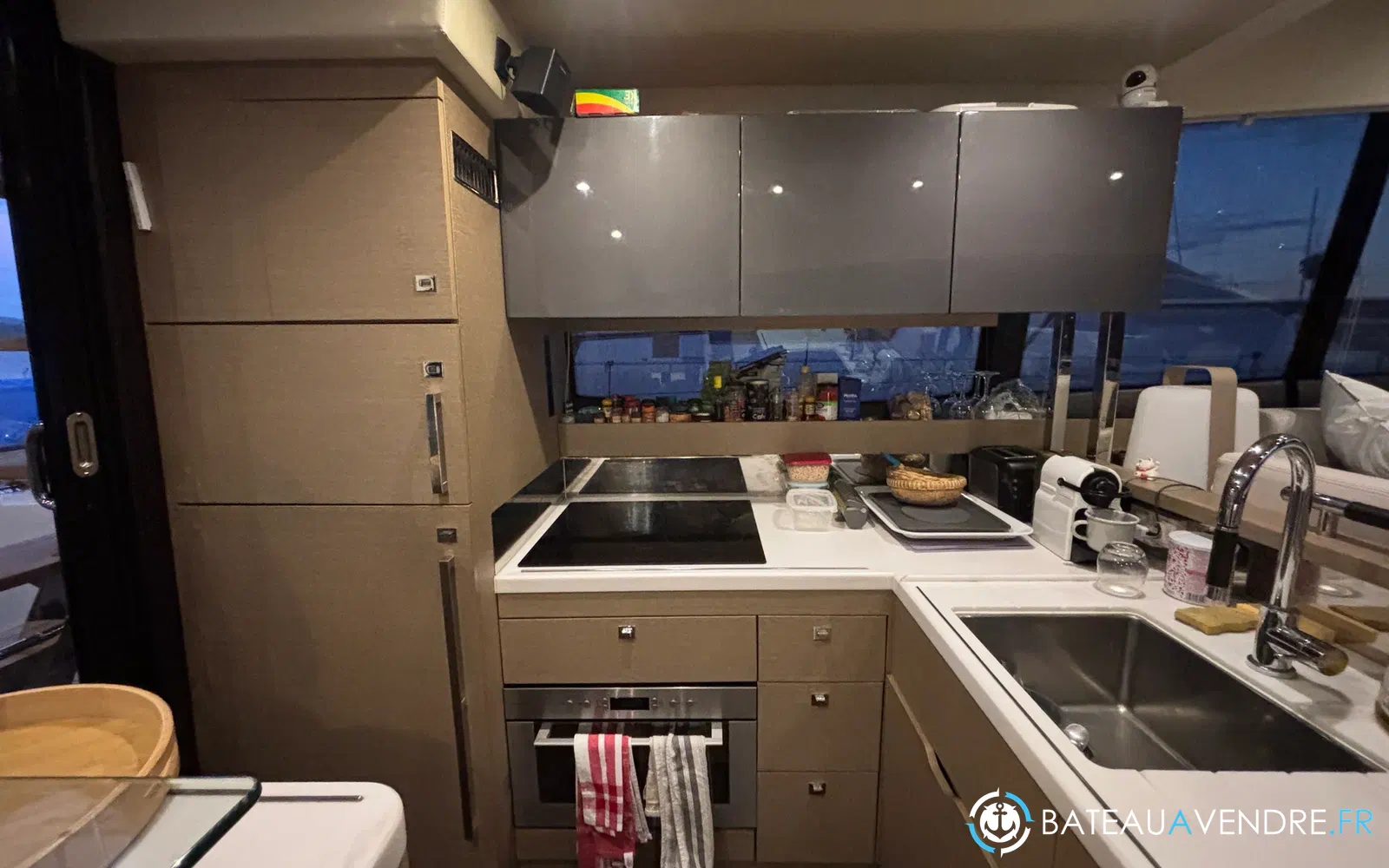slider 20 Jeanneau Prestige 560