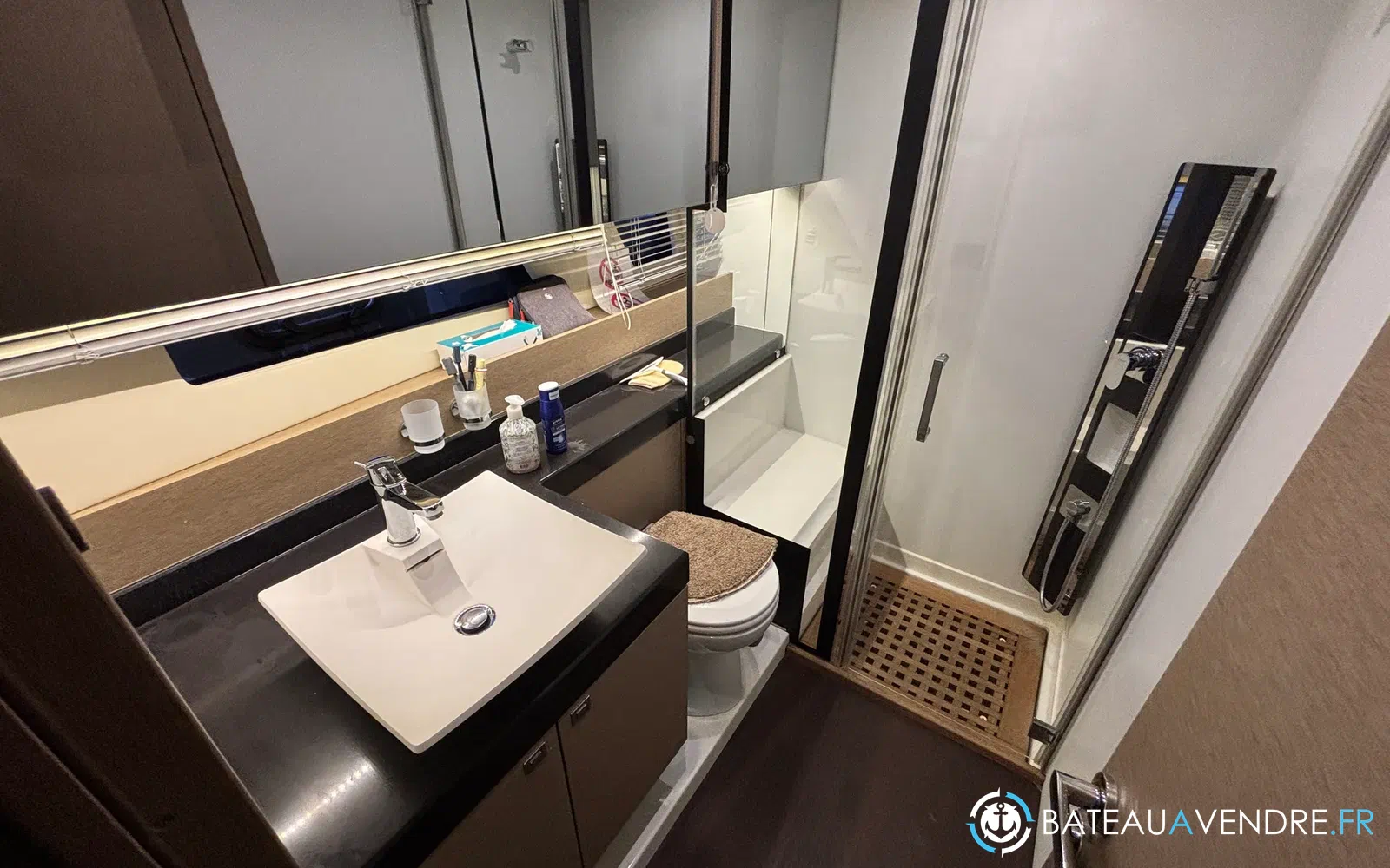 slider 24 Jeanneau Prestige 560