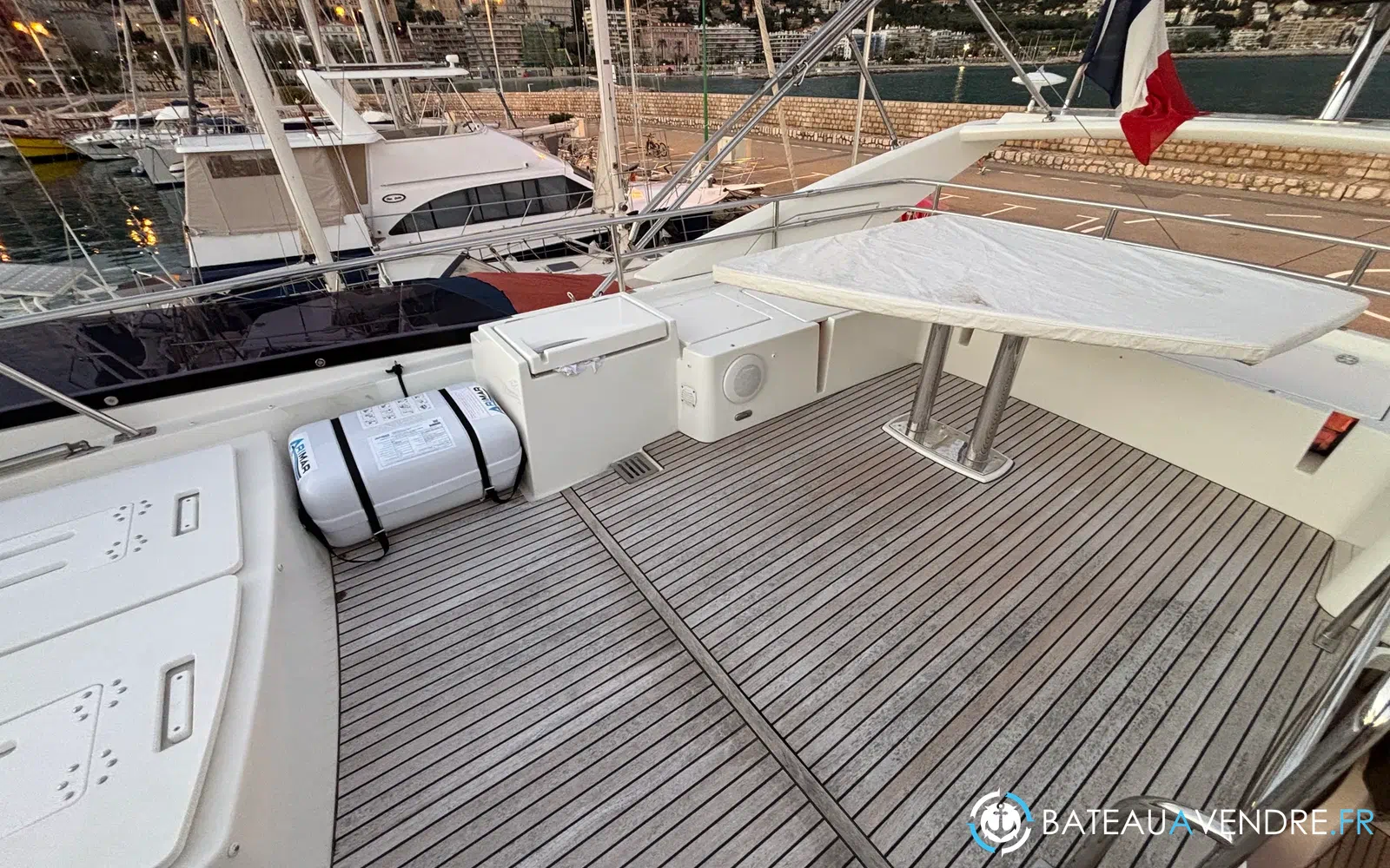 slider 2 Jeanneau Prestige 560