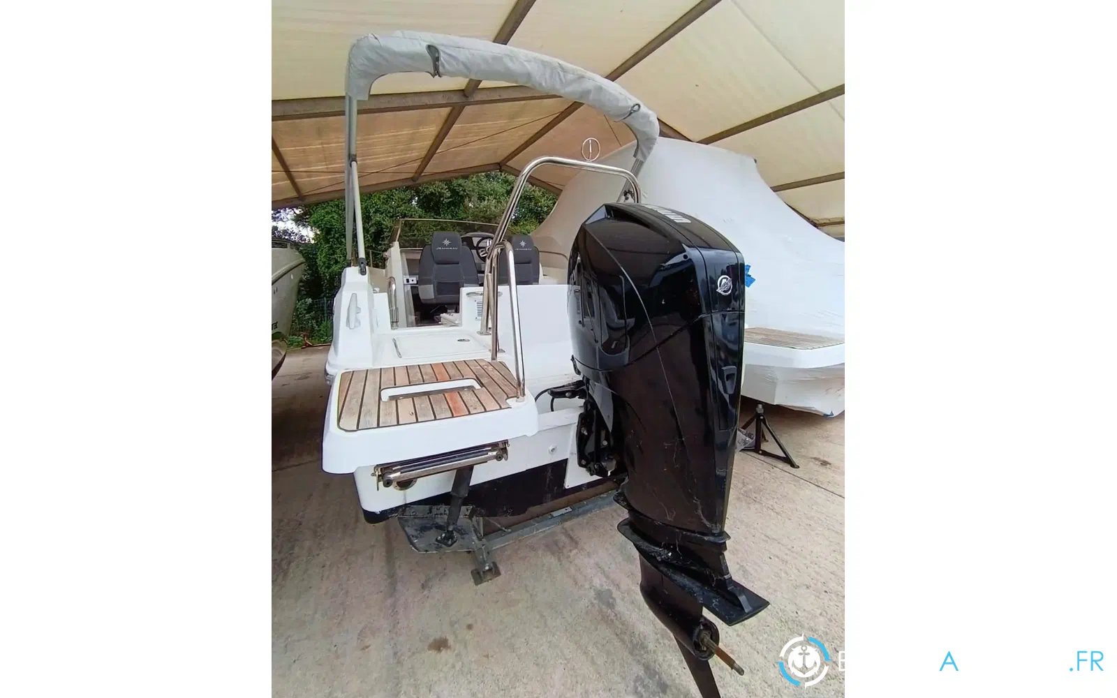 slider 1 Jeanneau Cap Camarat 7.5 WA