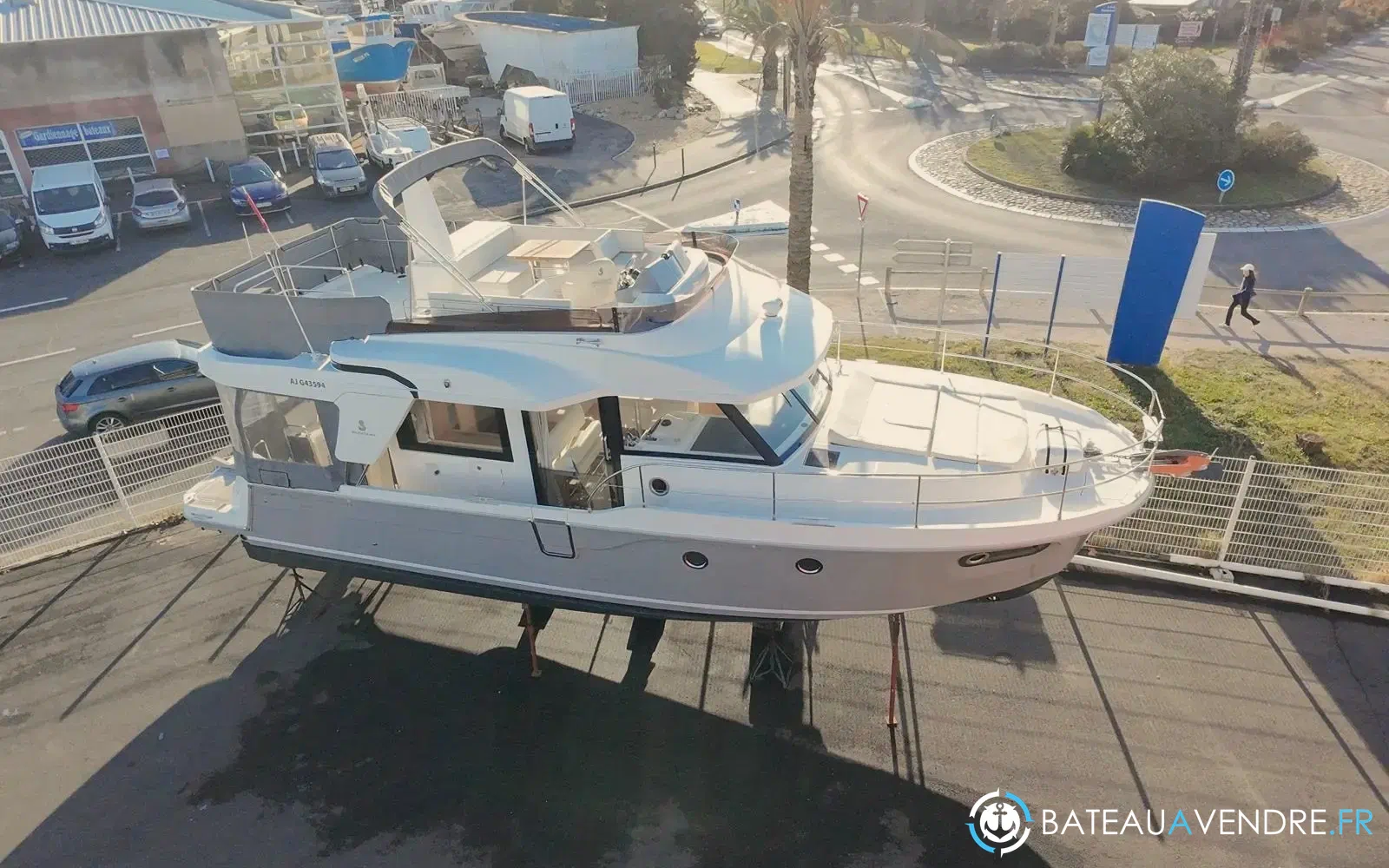 slider 0 Beneteau Swift Trawler 41 Fly