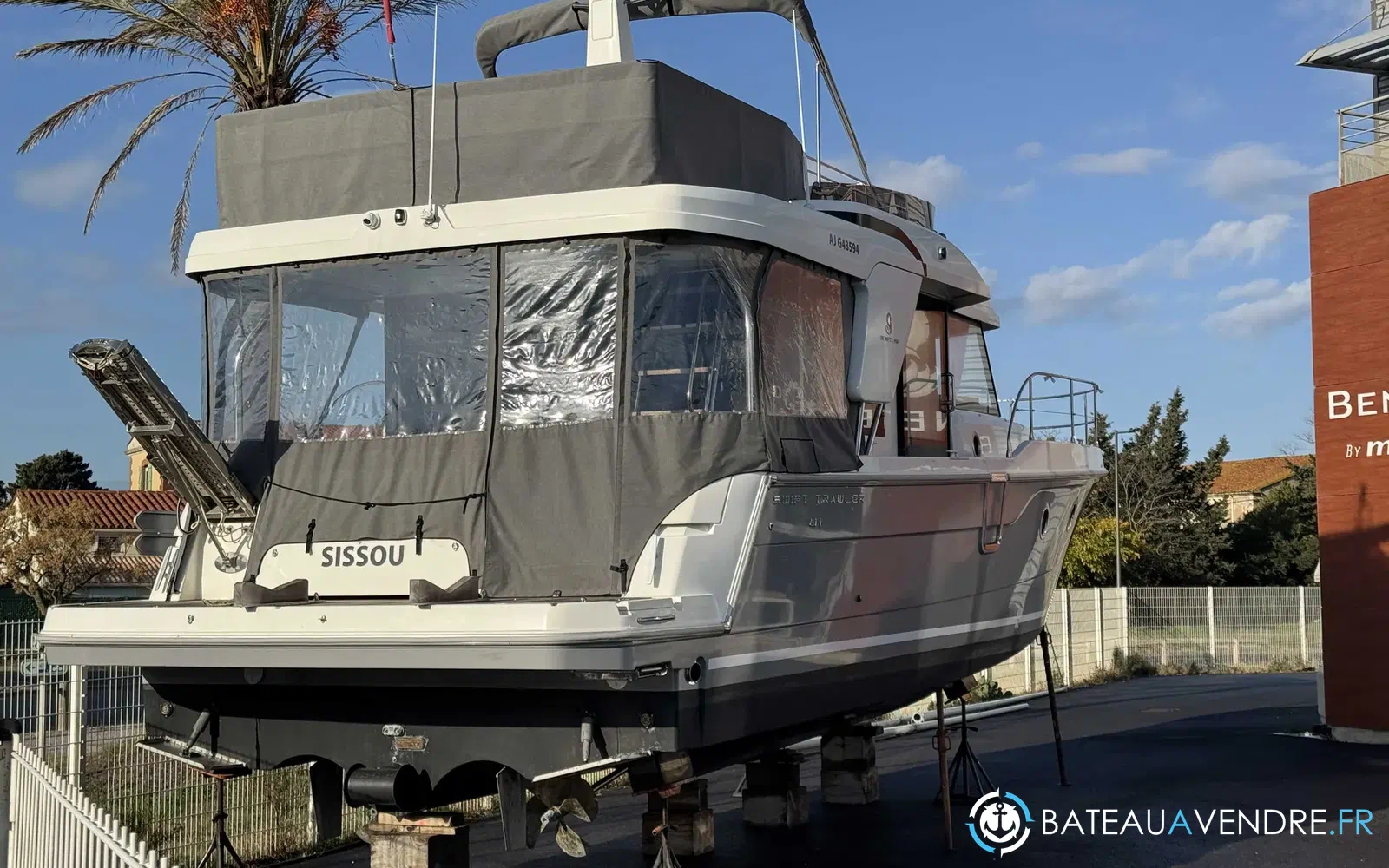 slider 4 Beneteau Swift Trawler 41 Fly
