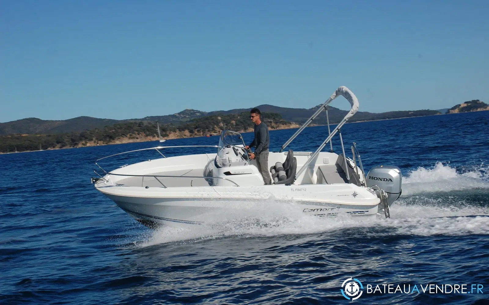 slider 0 Jeanneau Cap Camarat 5.5 CC
