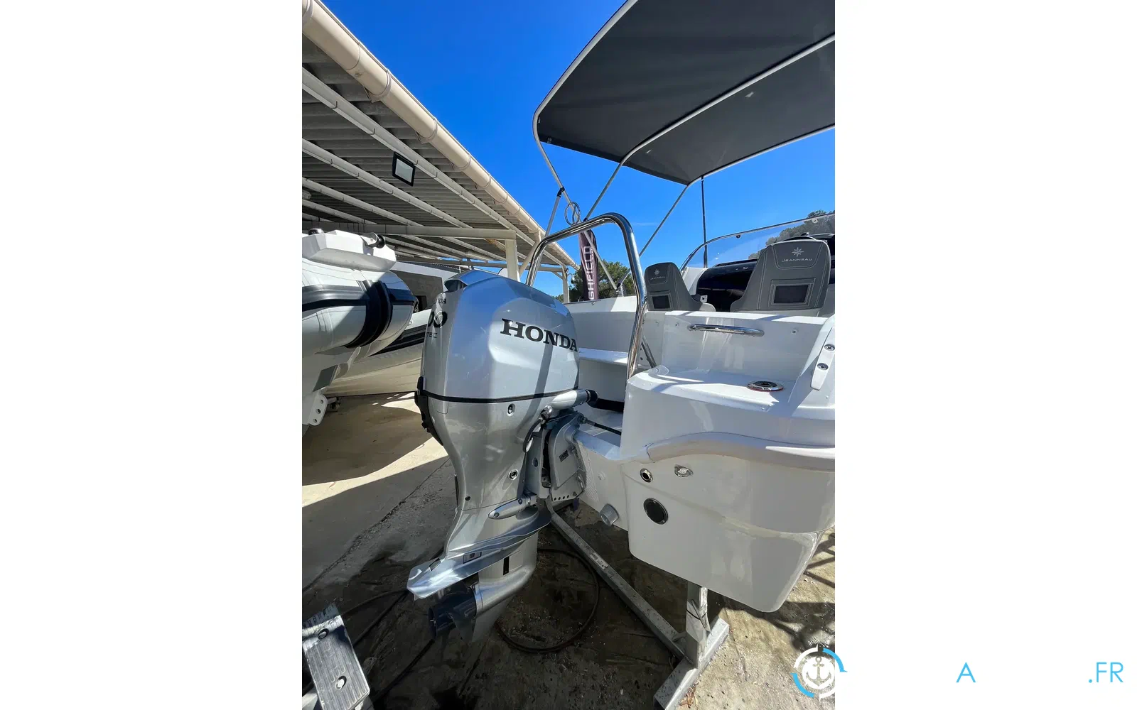 slider 12 Jeanneau Cap Camarat 5.5 WA