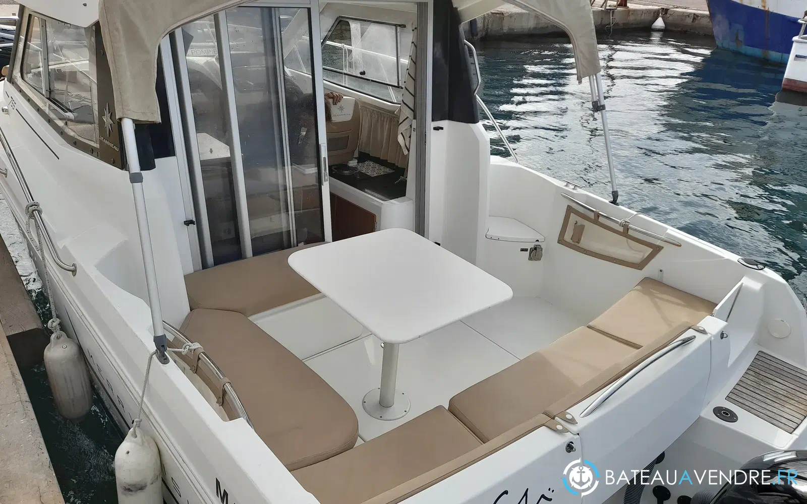 slider 3 Jeanneau Merry Fisher 755