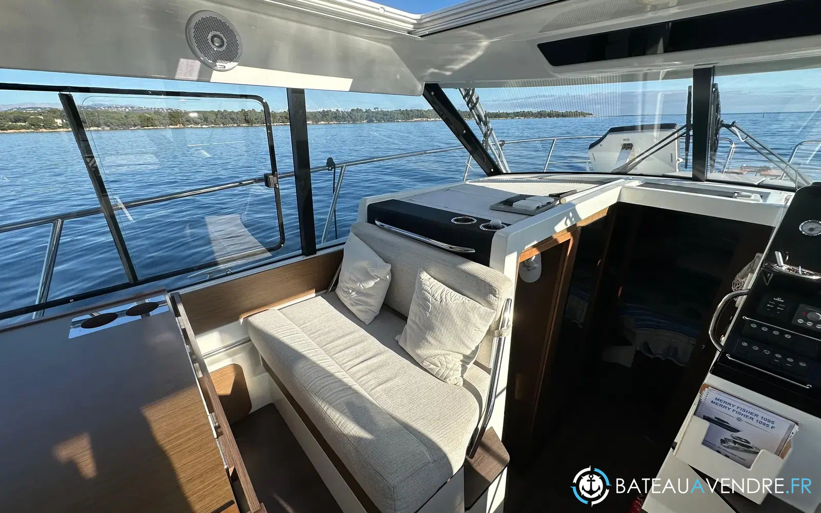slider 23 Jeanneau Merry Fisher 1095