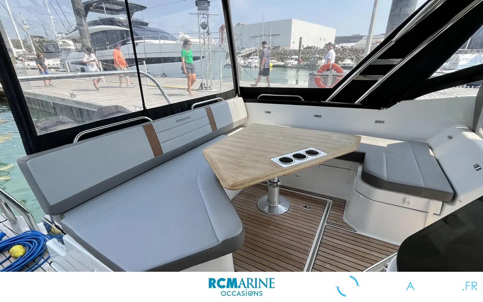 slider 14 Beneteau Flyer 10