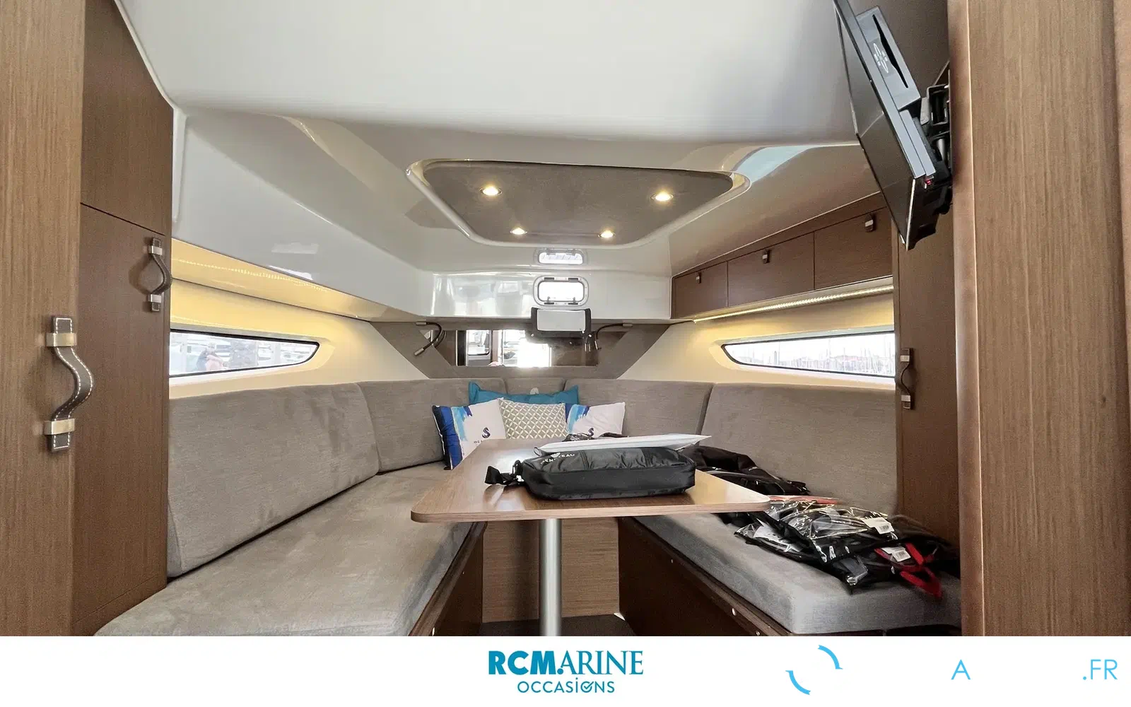 slider 18 Beneteau Flyer 10