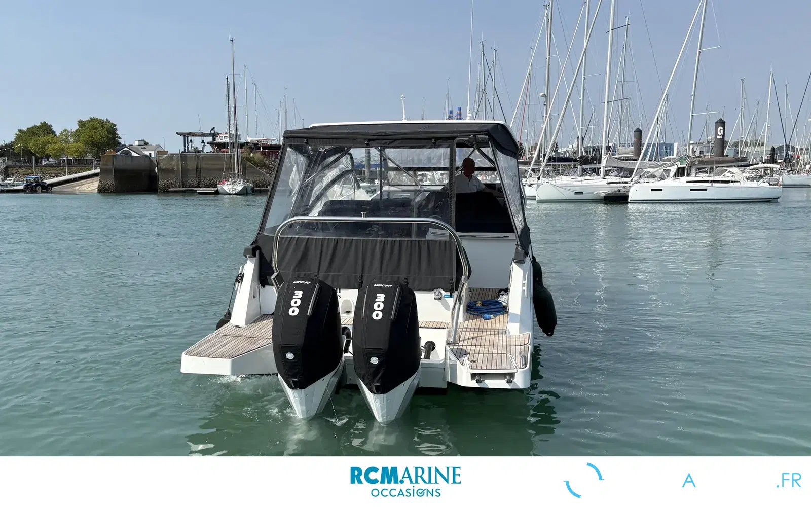 slider 7 Beneteau Flyer 10